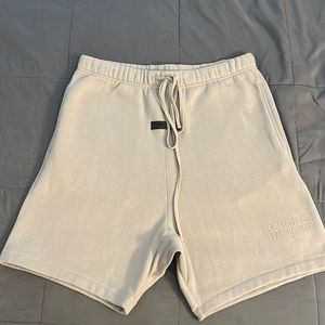 Essentials Fear of God shorts (oversized)